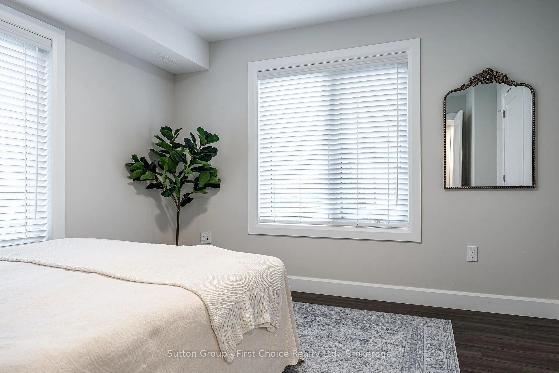 Photo 18 of Unit 9, 3202 Vivian Line 37, Stratford — HOMEH