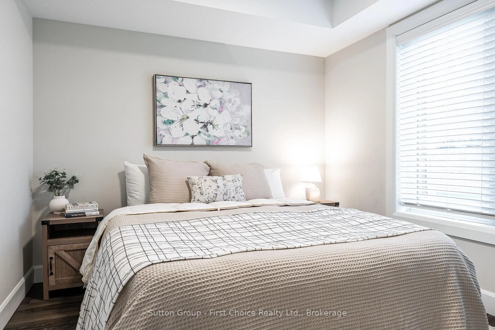 Photo 19 of Unit 9, 3202 Vivian Line 37, Stratford — HOMEH