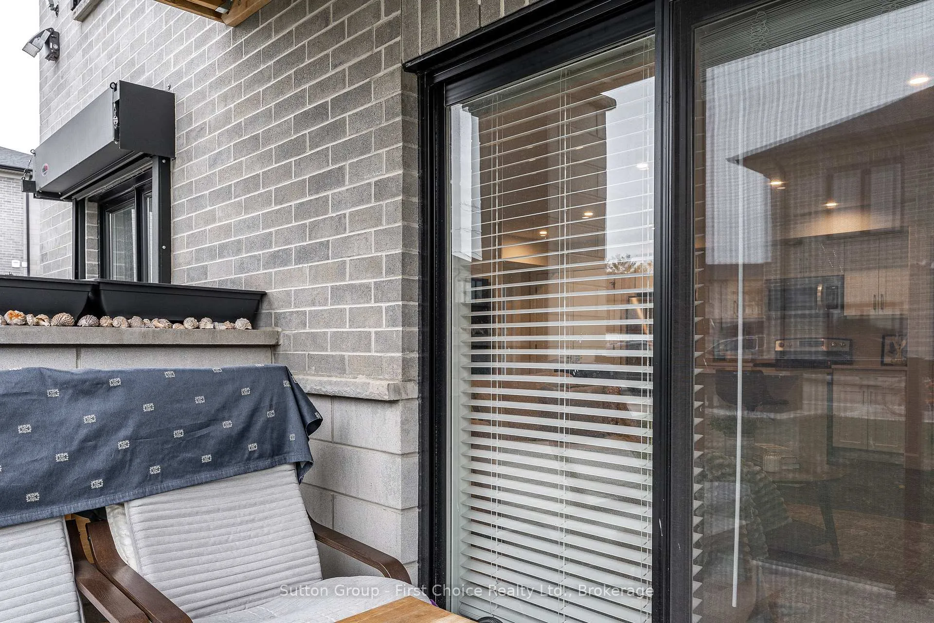 Photo 24 of Unit 9, 3202 Vivian Line 37, Stratford — HOMEH