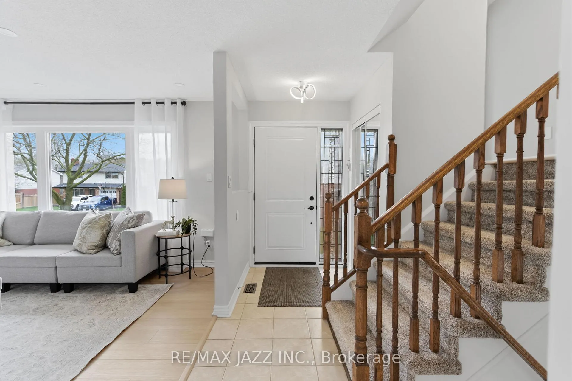 Photo 5 of 47 Martindale Street, Oshawa, Donevan — HOMEH
