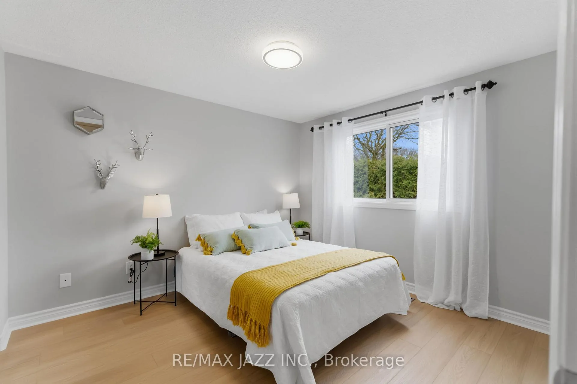 Photo 28 of 47 Martindale Street, Oshawa, Donevan — HOMEH