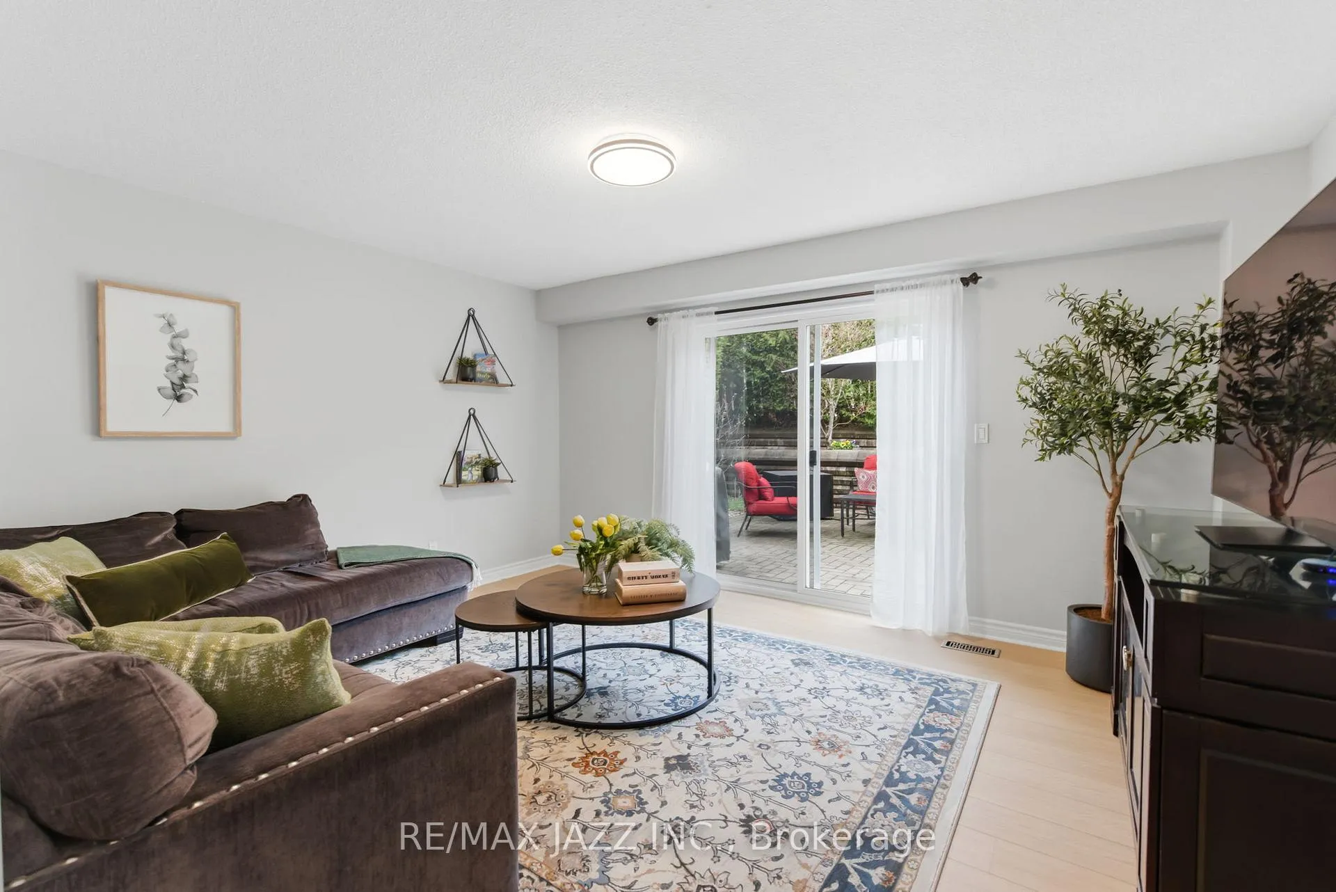 Photo 32 of 47 Martindale Street, Oshawa, Donevan — HOMEH
