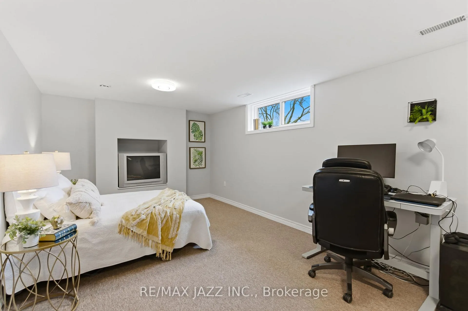 Photo 41 of 47 Martindale Street, Oshawa, Donevan — HOMEH