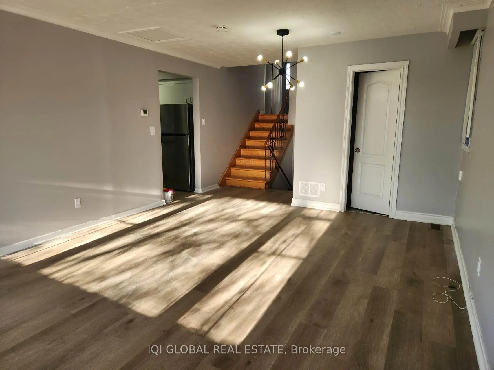Photo 6 of Unit UPPER, 2143 Linby Street, Mississauga, Lakeview — HOMEH