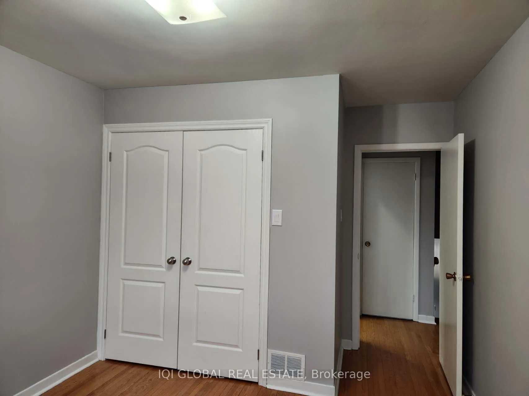 Photo 7 of Unit UPPER, 2143 Linby Street, Mississauga, Lakeview — HOMEH