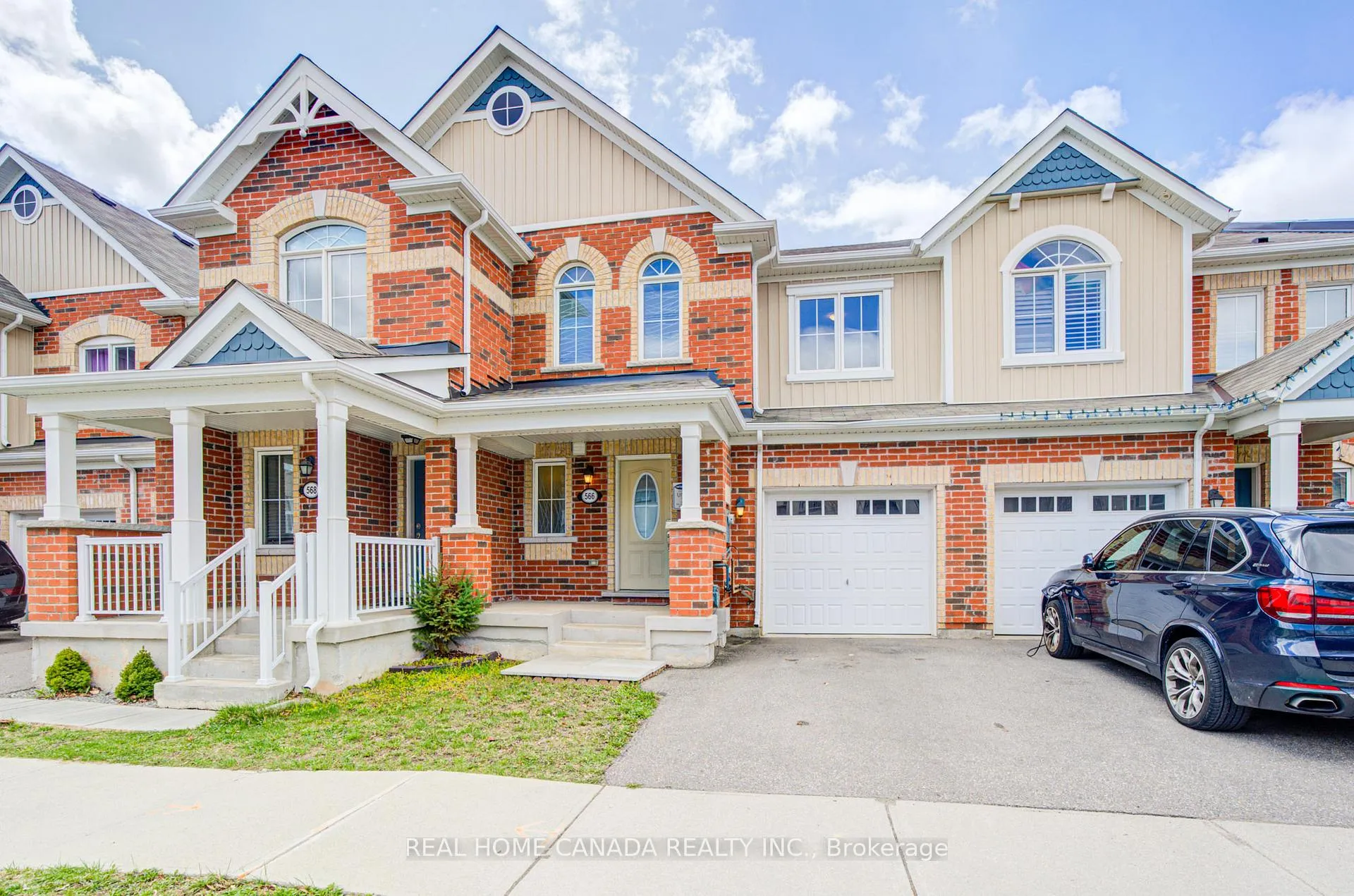 Front of 566 Laking Terrace