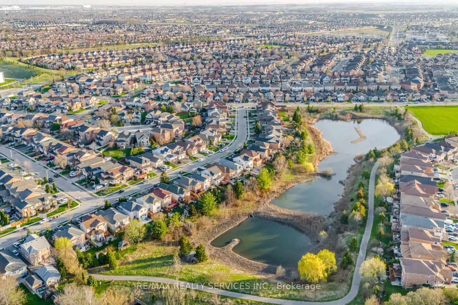 Photo 32 of 9746 Mclaughlin Road, Brampton, Fletcher's Creek Village — HOMEH