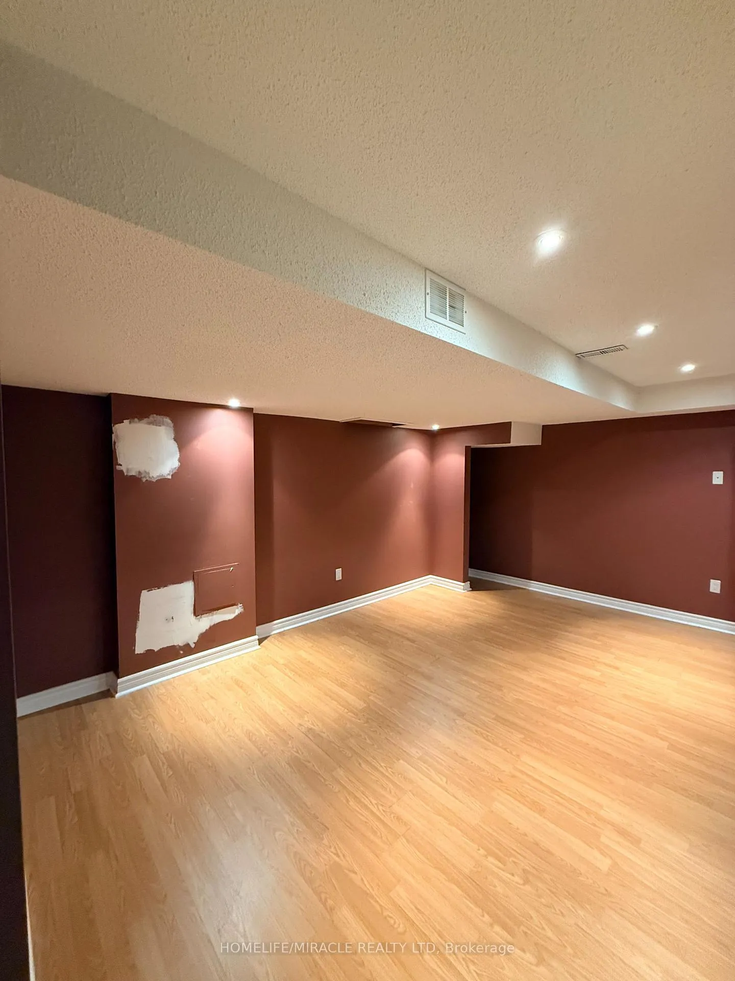 Photo 29 of 176 Drummond Drive, Vaughan, Maple — HOMEH