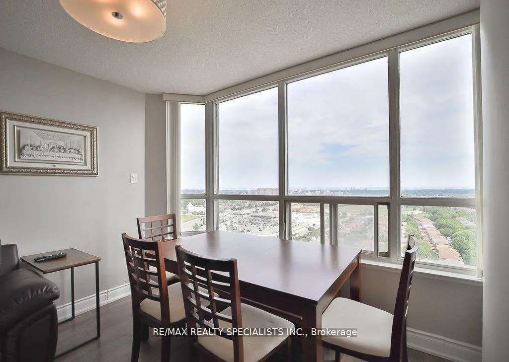 Photo 5 of Unit 2209, 400 Webb Drive, Mississauga, City Centre — HOMEH
