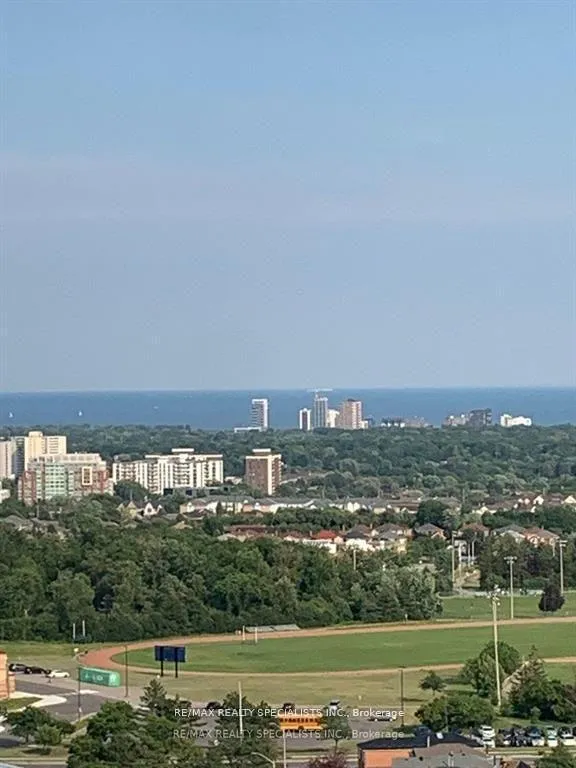 Photo 12 of Unit 2209, 400 Webb Drive, Mississauga, City Centre — HOMEH