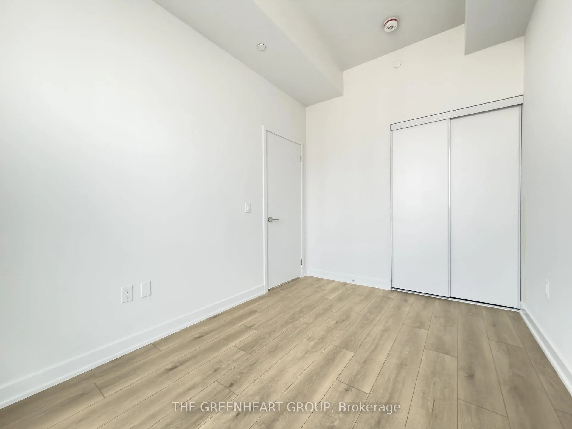 Photo 13 of Unit 1106, 1 Fairview Road E, Mississauga, Mississauga Valleys — HOMEH