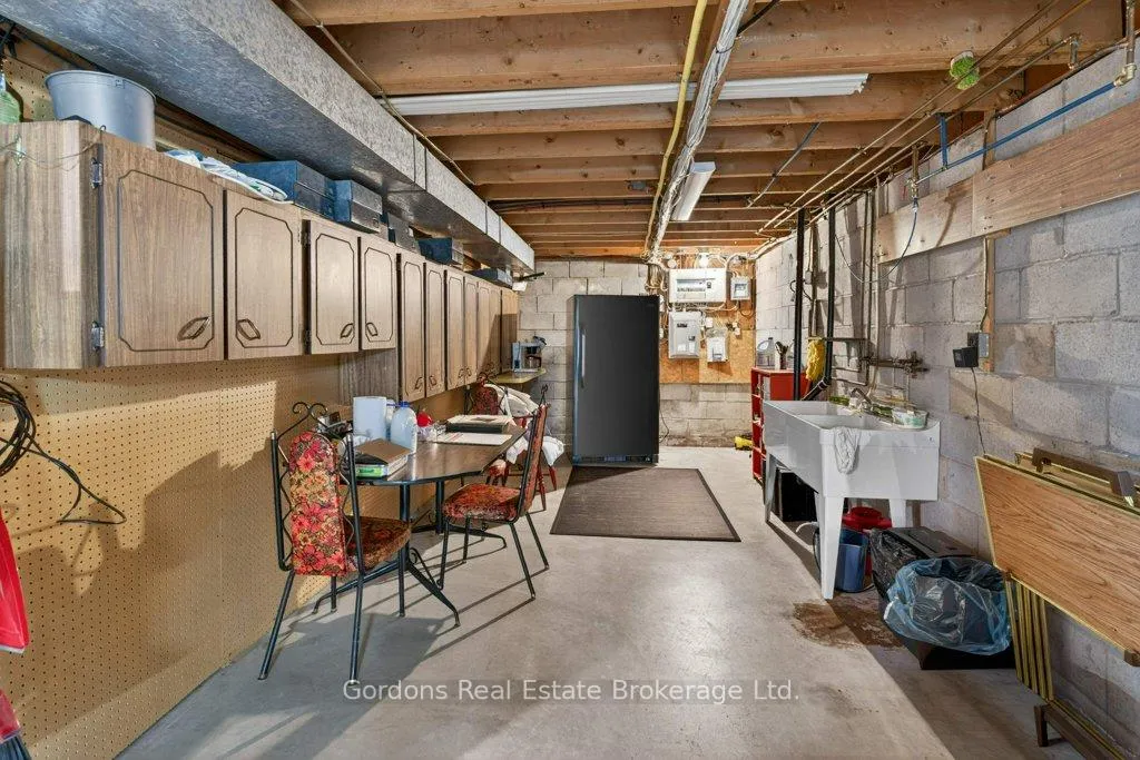 Photo 12 of 623 Ashley Street, Belleville, Thurlow Ward — HOMEH
