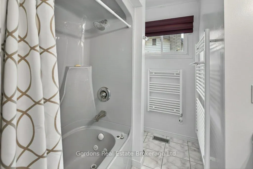 Photo 14 of 623 Ashley Street, Belleville, Thurlow Ward — HOMEH