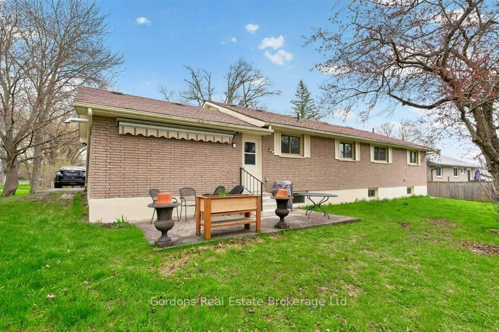 Photo 35 of 623 Ashley Street, Belleville, Thurlow Ward — HOMEH