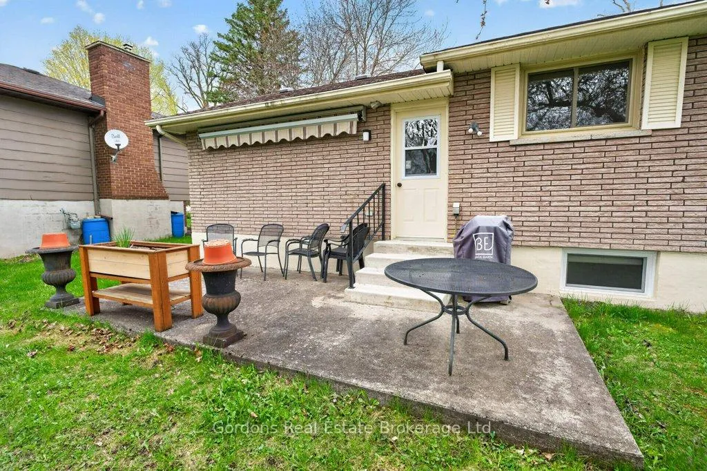 Photo 36 of 623 Ashley Street, Belleville, Thurlow Ward — HOMEH