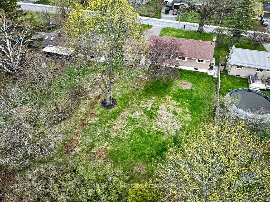 Photo 40 of 623 Ashley Street, Belleville, Thurlow Ward — HOMEH
