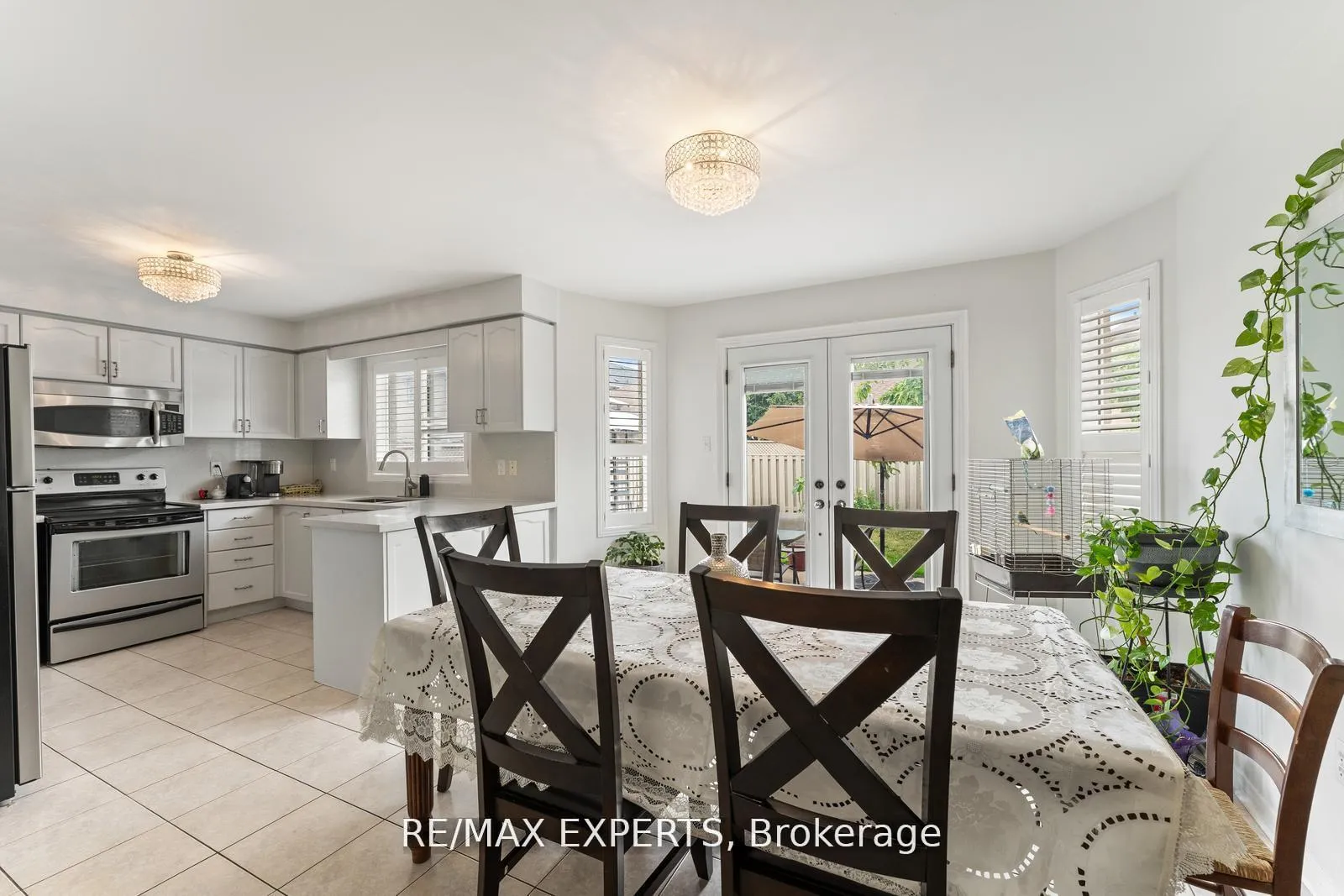 Photo 6 of 19 Maximillian Street, Vaughan, Vellore Village — HOMEH