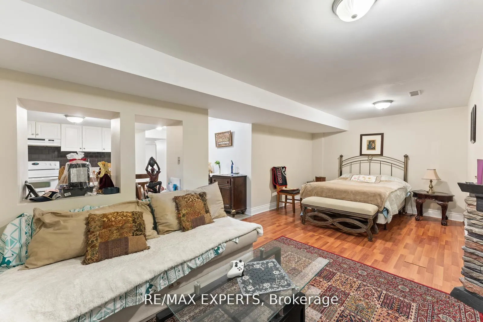 Photo 18 of 19 Maximillian Street, Vaughan, Vellore Village — HOMEH