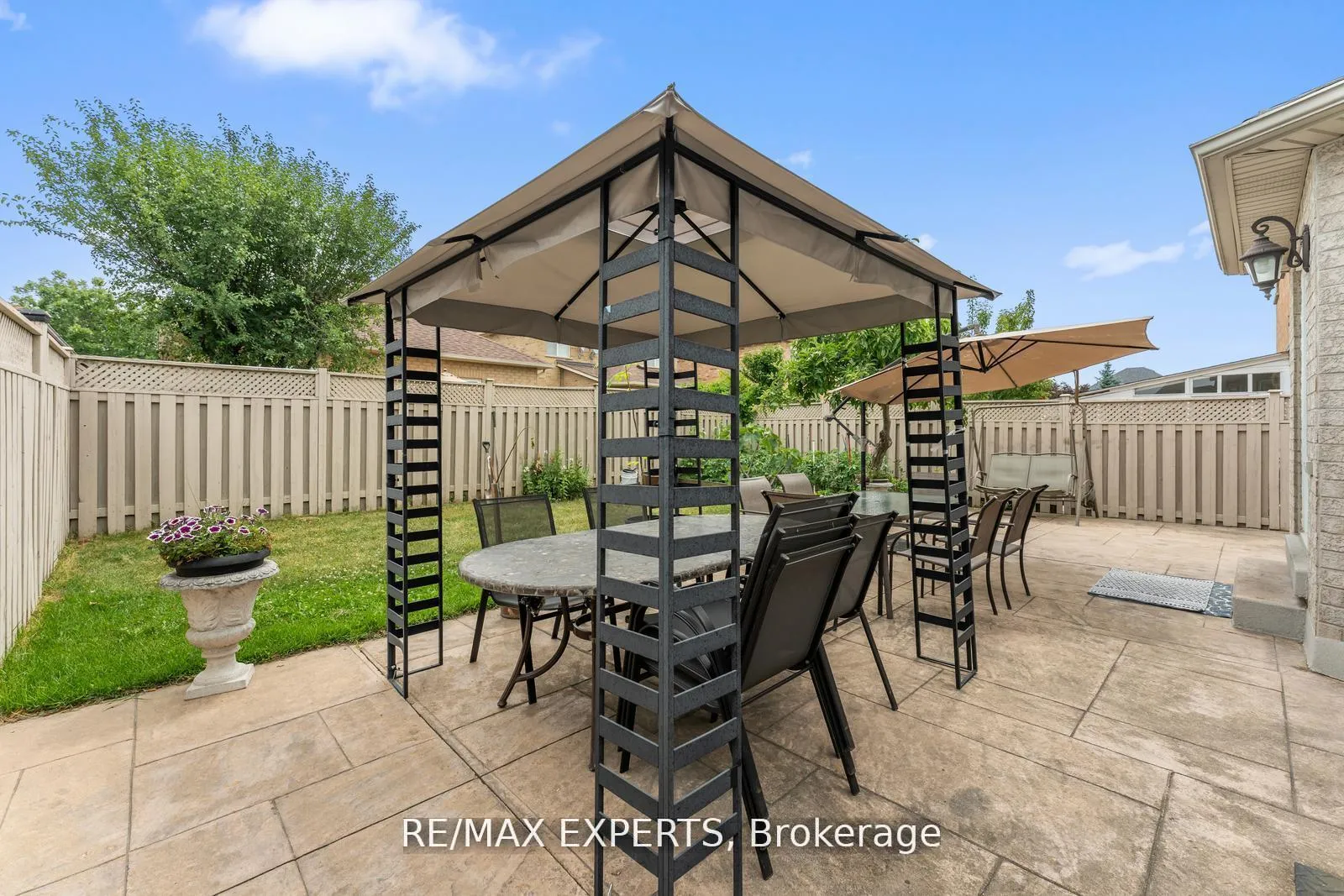 Photo 23 of 19 Maximillian Street, Vaughan, Vellore Village — HOMEH