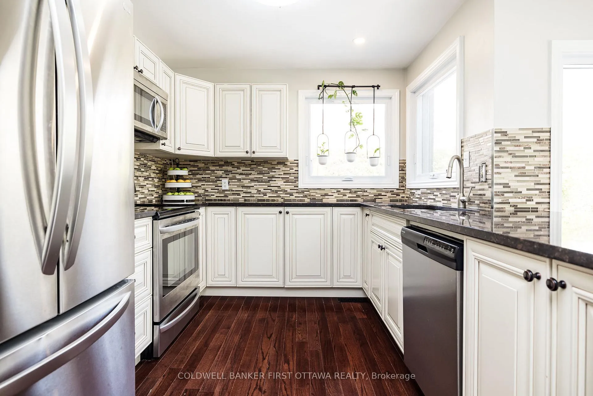 Photo 15 of 82 Beechfern Drive, Ottawa, Stittsville (Central) — HOMEH