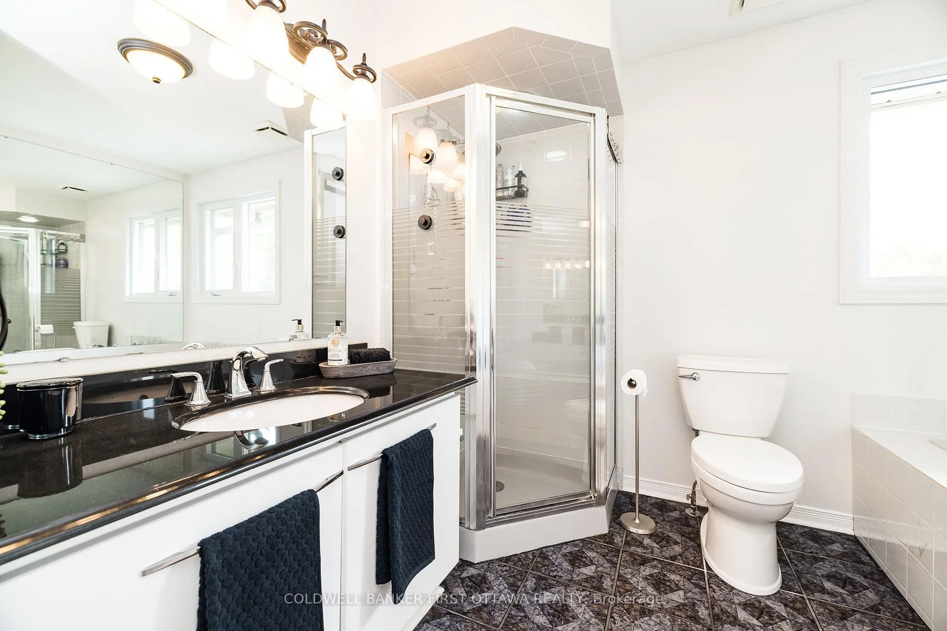 Photo 20 of 82 Beechfern Drive, Ottawa, Stittsville (Central) — HOMEH