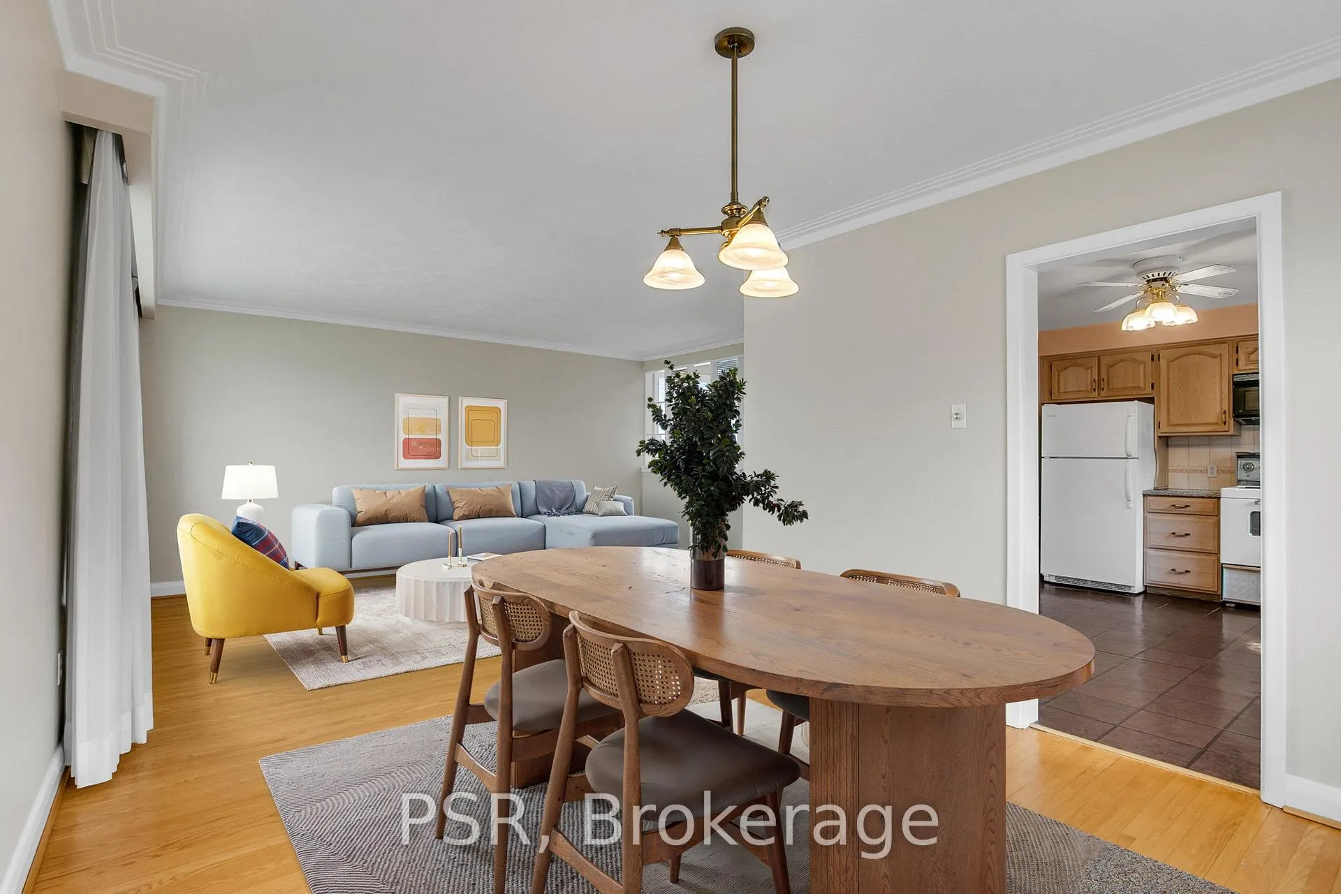 Photo 7 of 31 Heatherglen Road, Etobicoke, West Humber-Clairville — HOMEH