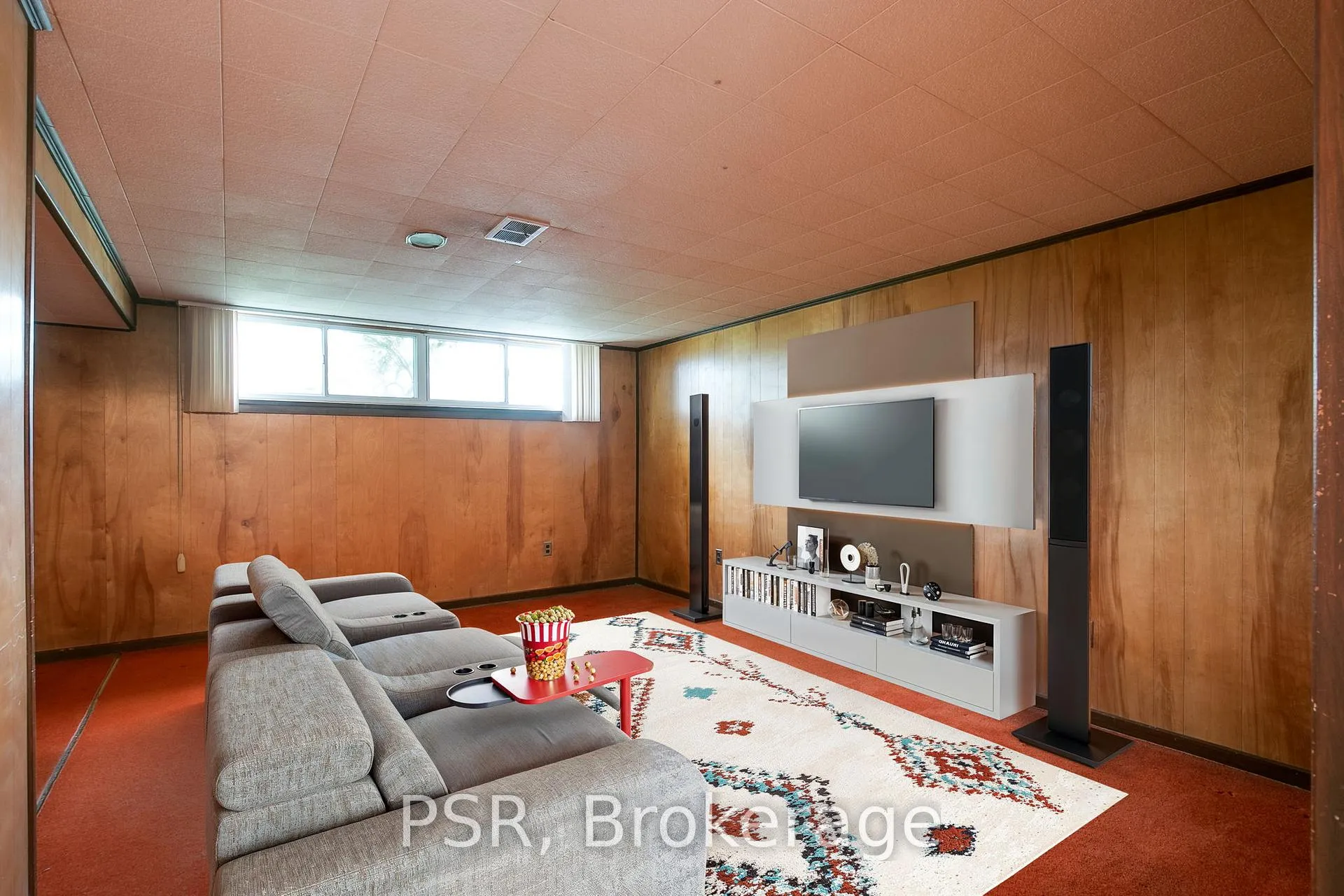 Photo 9 of 31 Heatherglen Road, Etobicoke, West Humber-Clairville — HOMEH