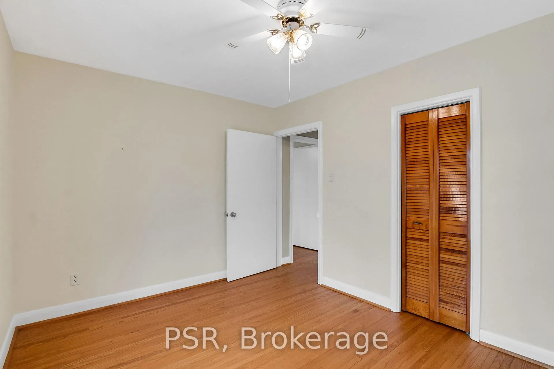 Photo 31 of 31 Heatherglen Road, Etobicoke, West Humber-Clairville — HOMEH