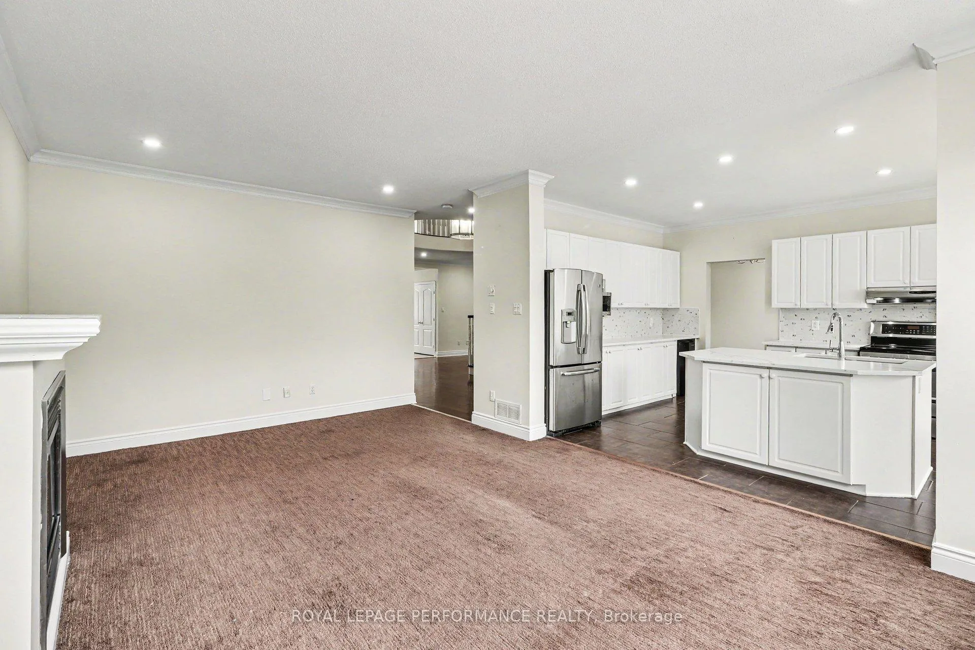 Photo 15 of 744 Larcastle Circle, Ottawa, Avalon East — HOMEH