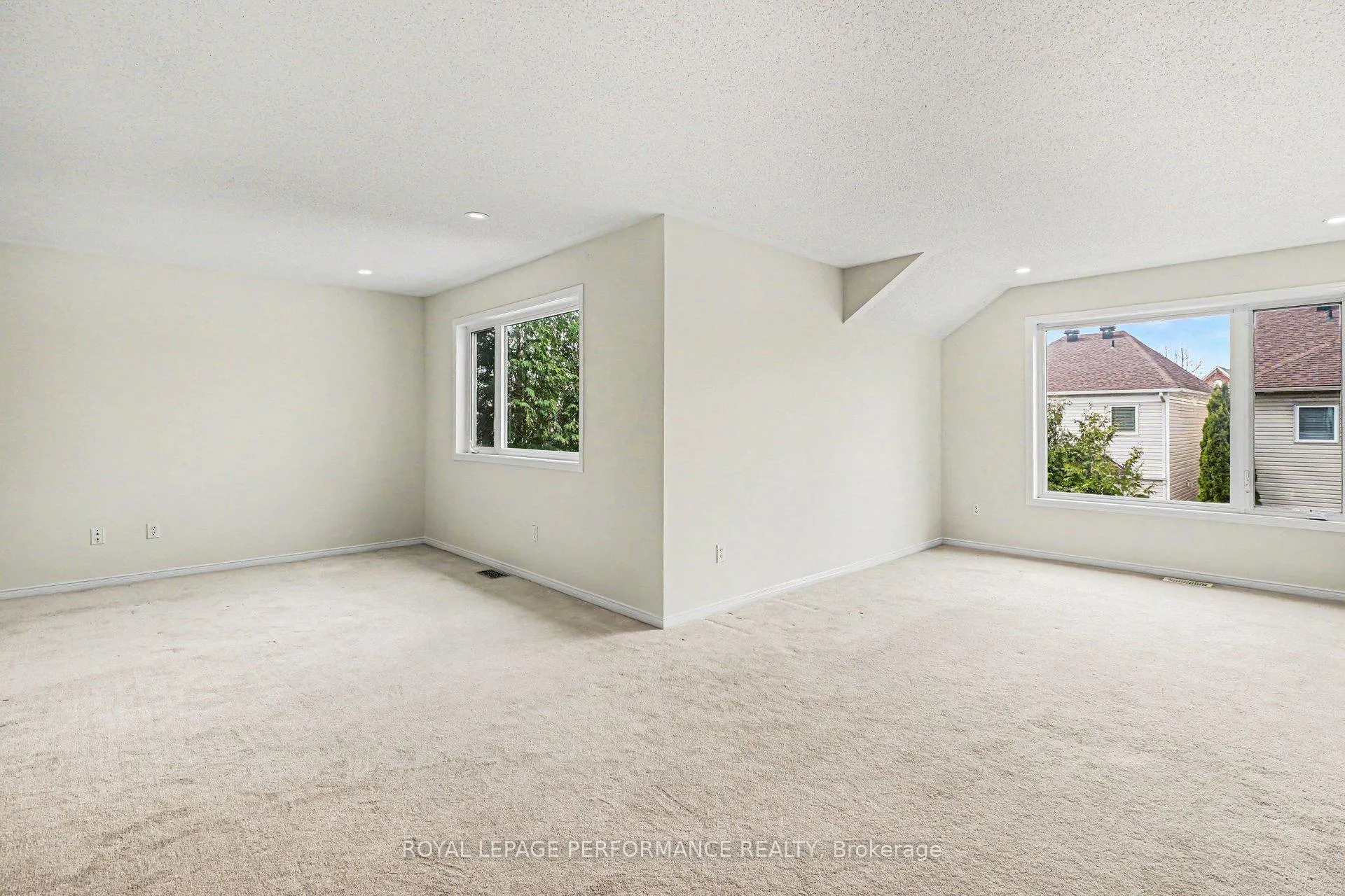 Photo 26 of 744 Larcastle Circle, Ottawa, Avalon East — HOMEH