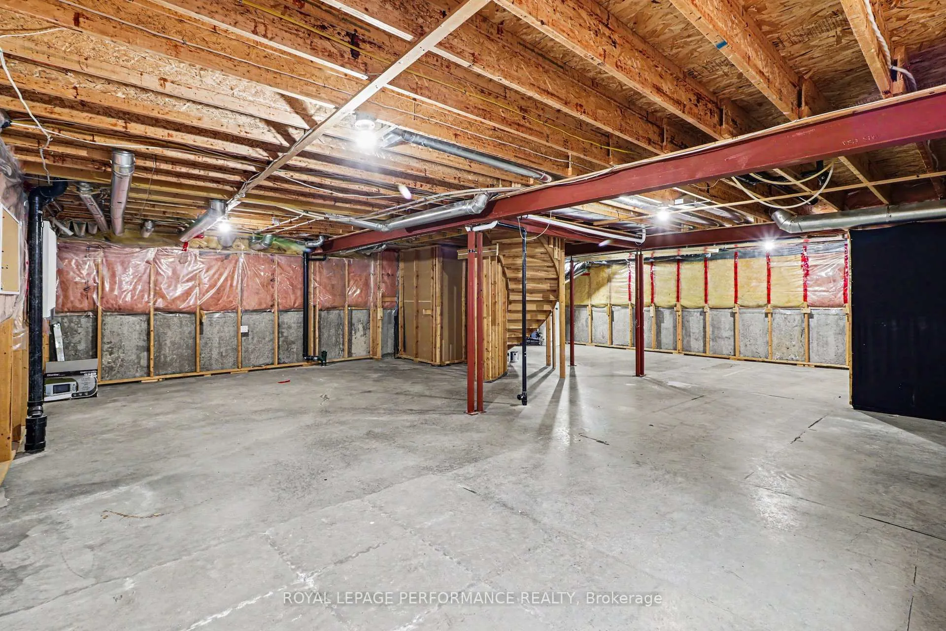 Photo 36 of 744 Larcastle Circle, Ottawa, Avalon East — HOMEH