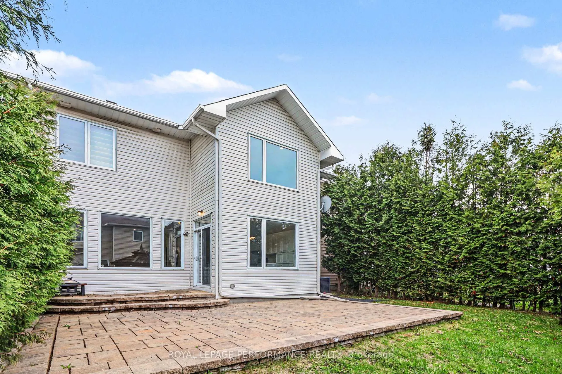 Photo 37 of 744 Larcastle Circle, Ottawa, Avalon East — HOMEH