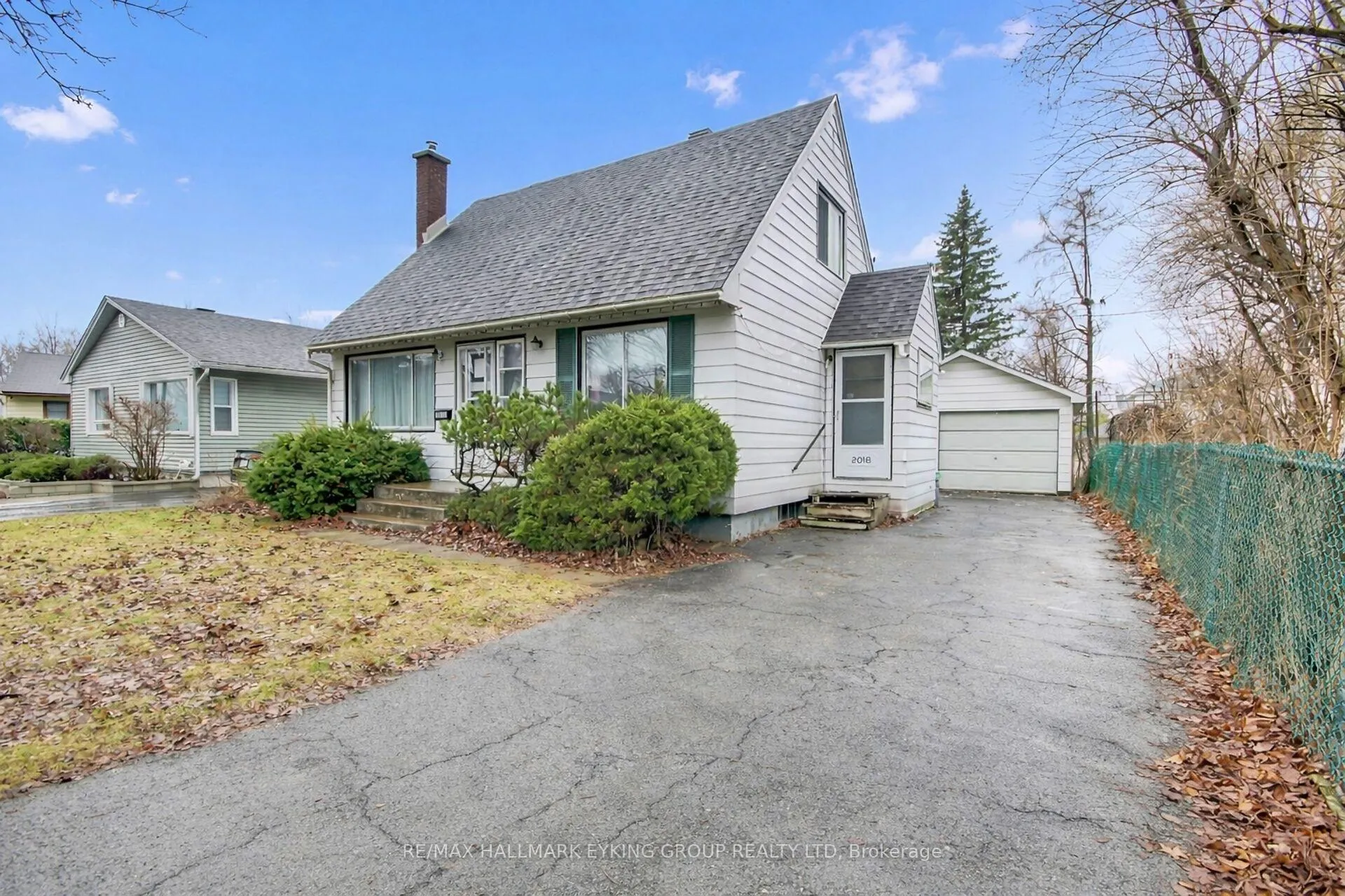 Photo 3 of 2018 Olympia Crescent, Ottawa, Elmvale Acres/Urbandale — HOMEH