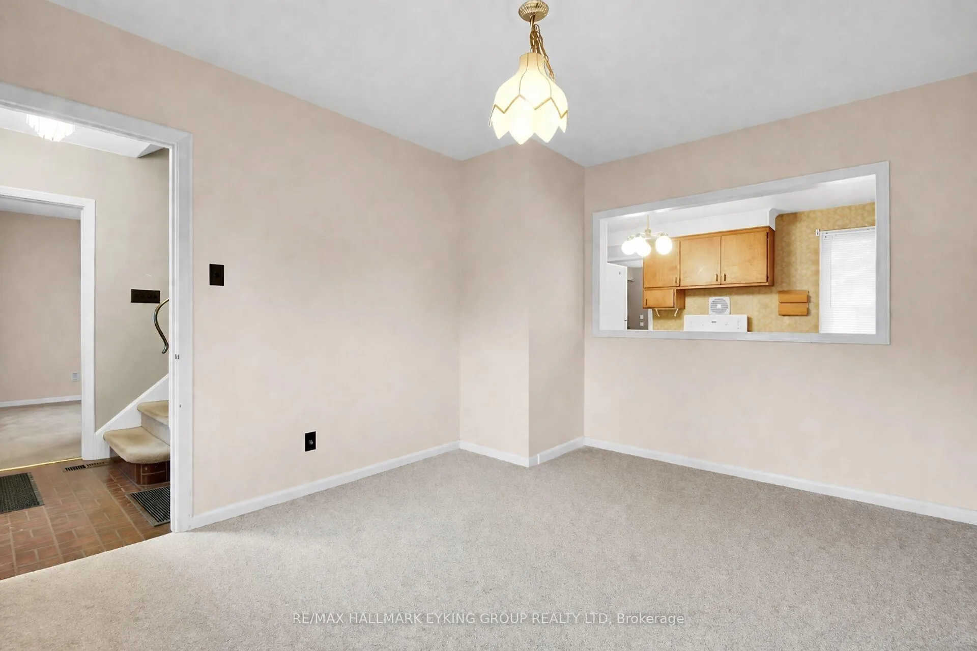 Photo 6 of 2018 Olympia Crescent, Ottawa, Elmvale Acres/Urbandale — HOMEH