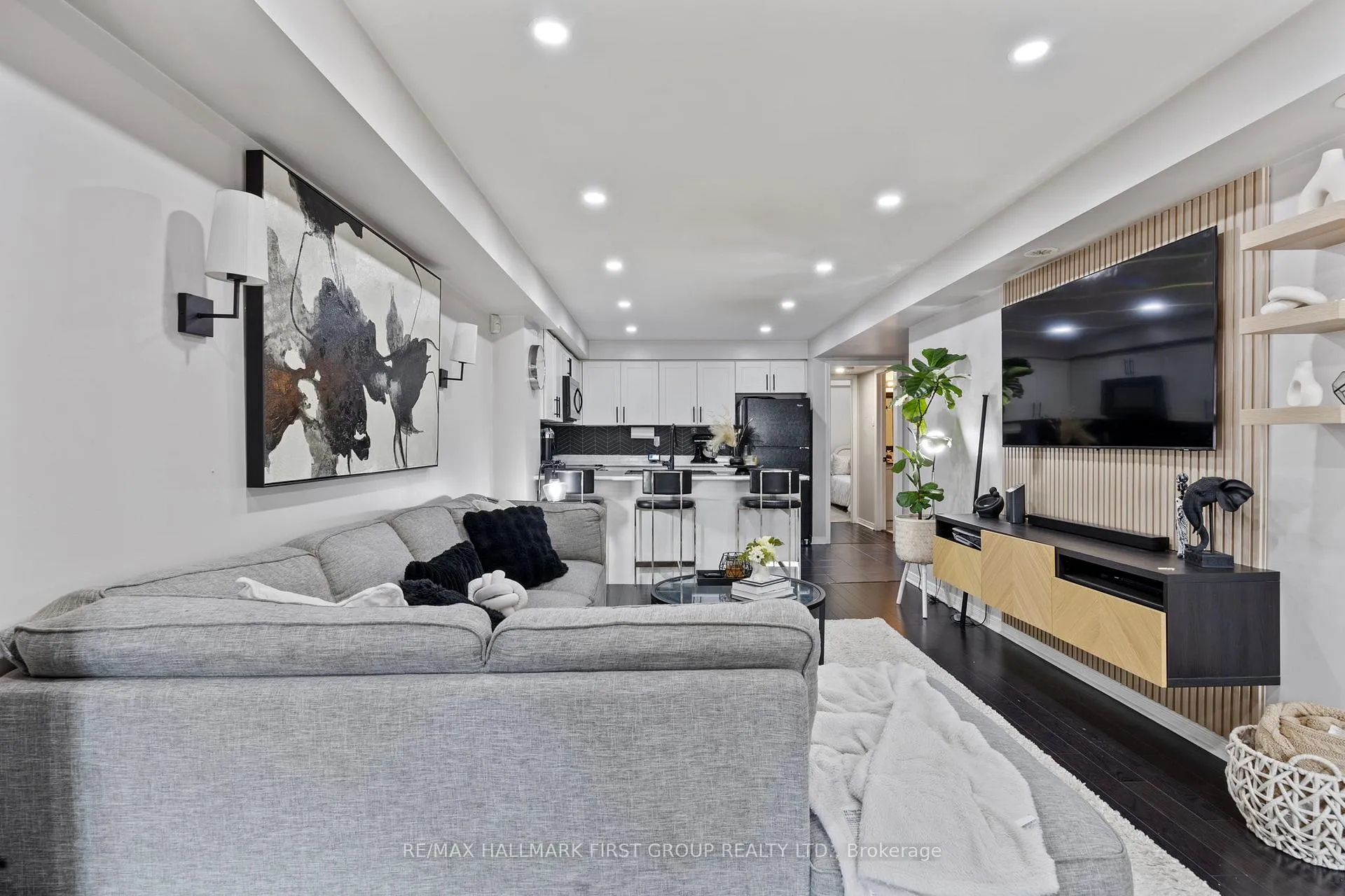 Photo 8 of 70 Abela Lane, Ajax, Central — HOMEH