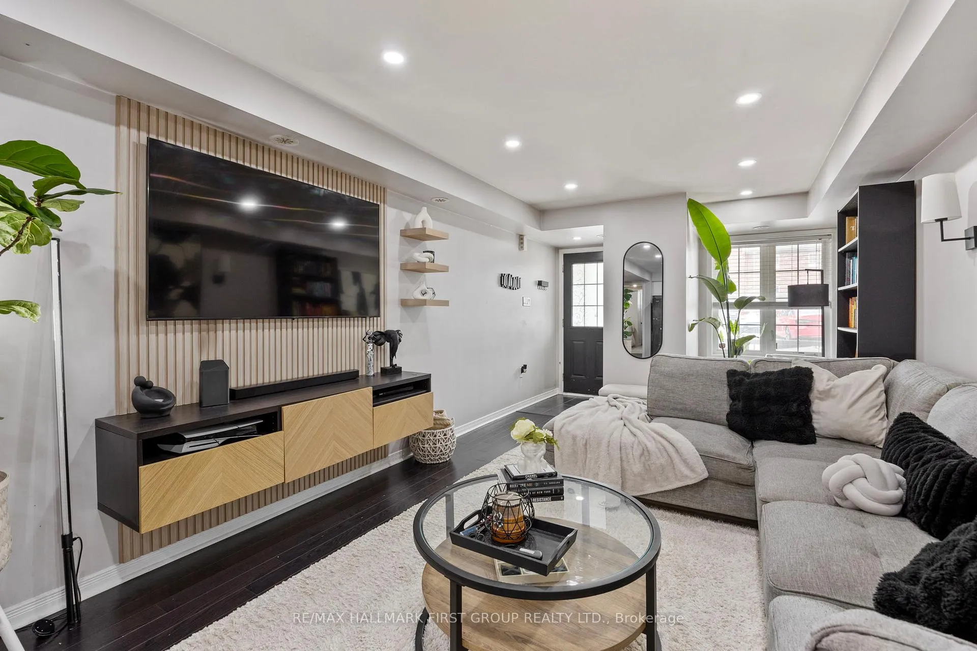 Photo 9 of 70 Abela Lane, Ajax, Central — HOMEH