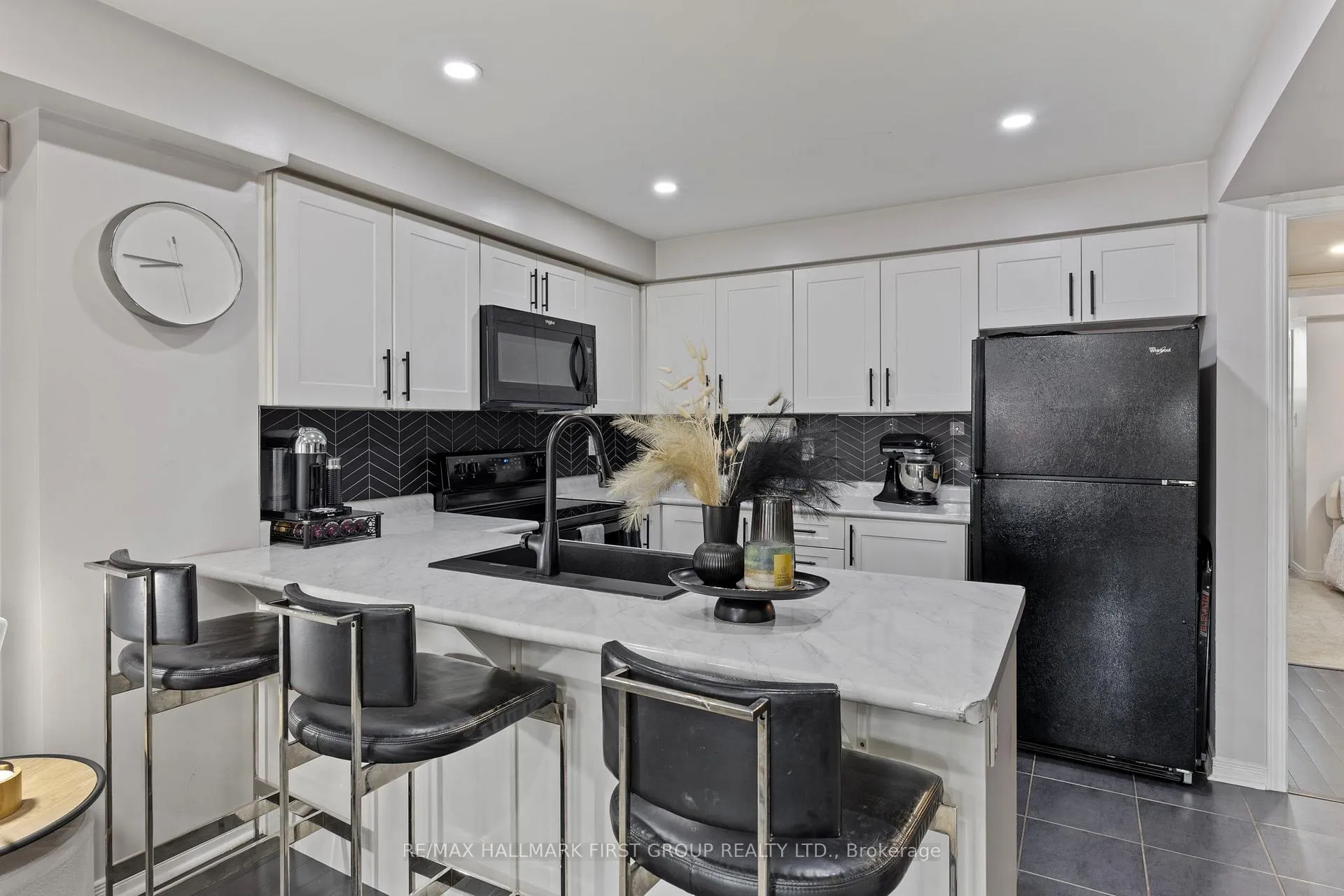 Photo 12 of 70 Abela Lane, Ajax, Central — HOMEH