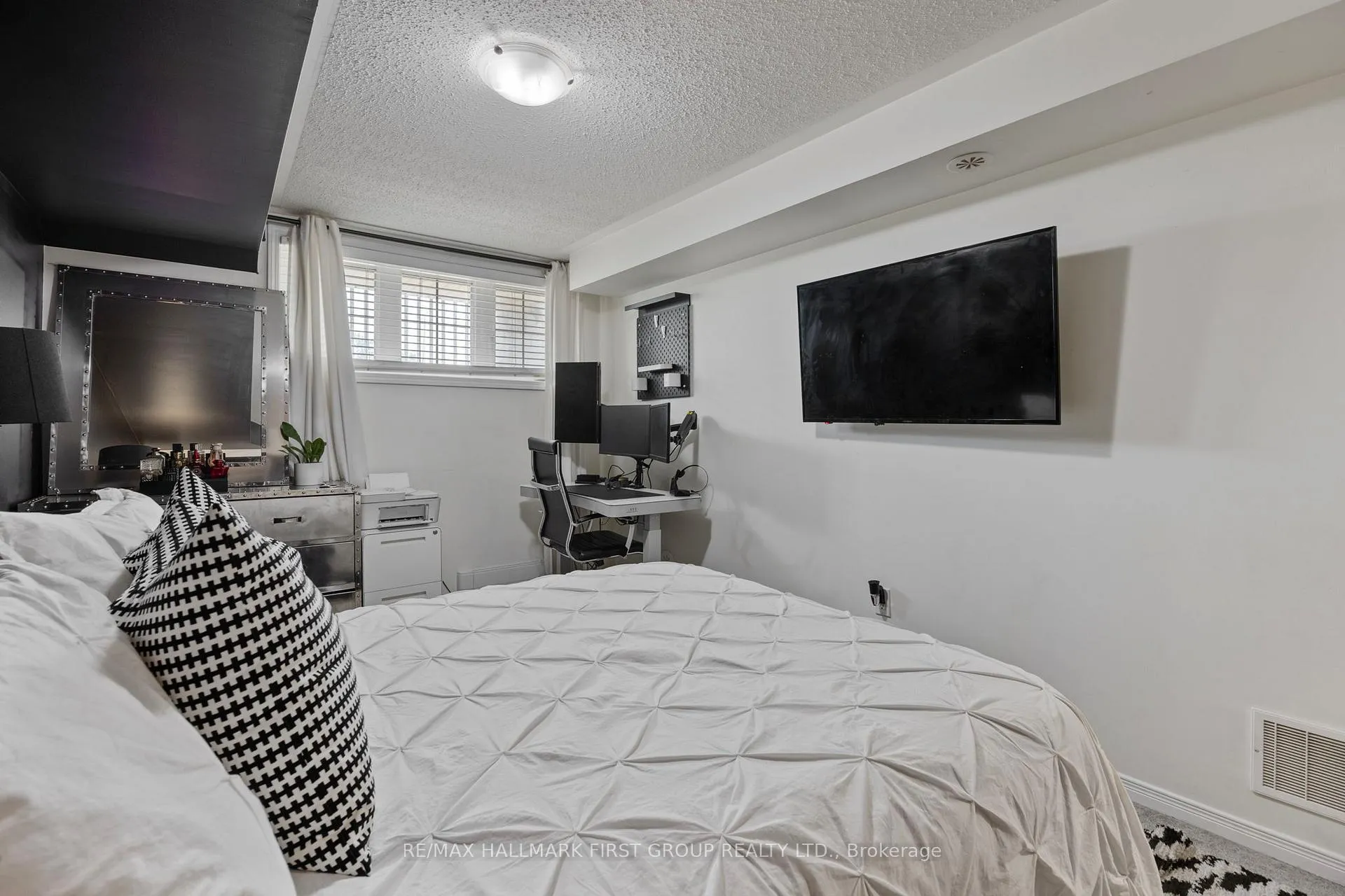 Photo 19 of 70 Abela Lane, Ajax, Central — HOMEH