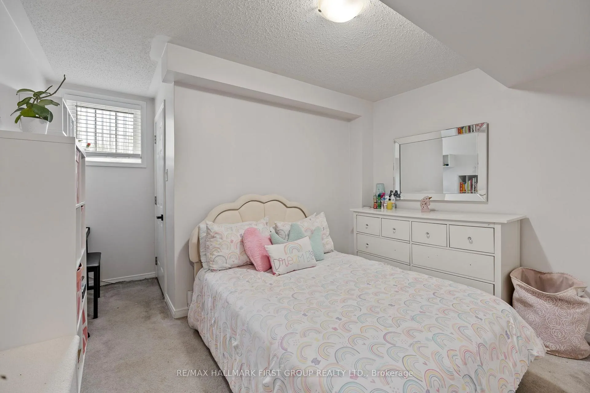 Photo 21 of 70 Abela Lane, Ajax, Central — HOMEH