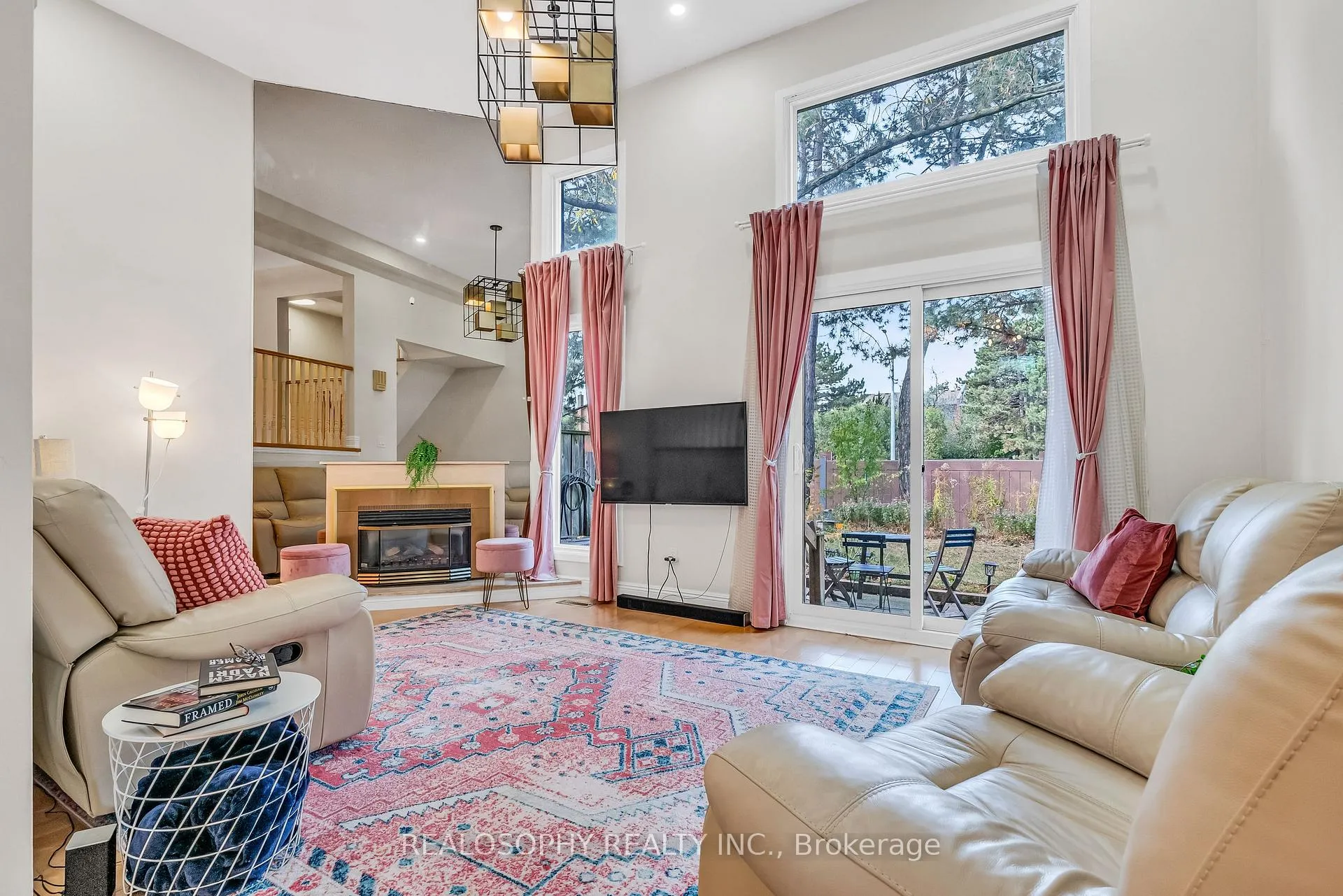 Photo 2 of Unit 32, 4156 Fieldgate Drive, Mississauga, Rathwood — HOMEH