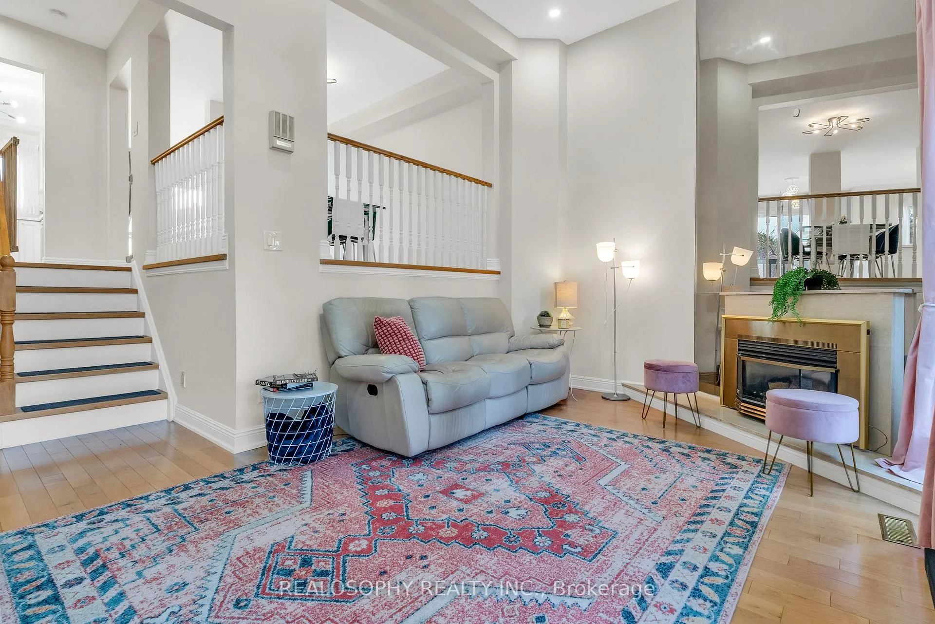 Photo 4 of Unit 32, 4156 Fieldgate Drive, Mississauga, Rathwood — HOMEH
