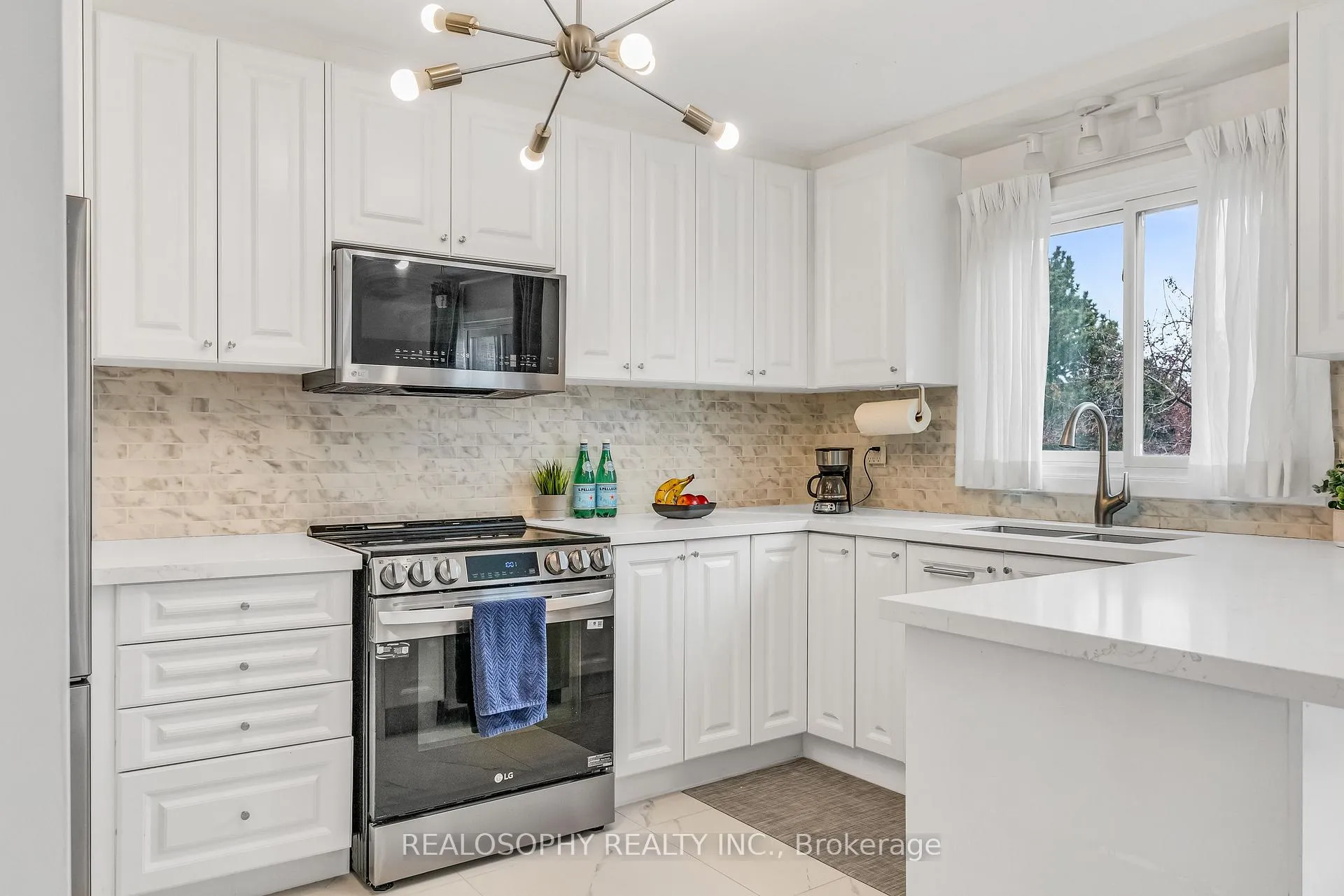 Photo 11 of Unit 32, 4156 Fieldgate Drive, Mississauga, Rathwood — HOMEH