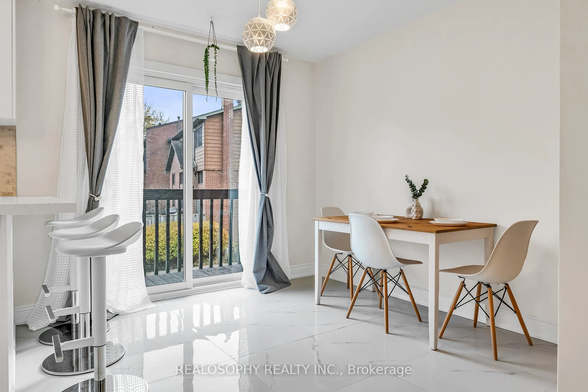 Photo 15 of Unit 32, 4156 Fieldgate Drive, Mississauga, Rathwood — HOMEH
