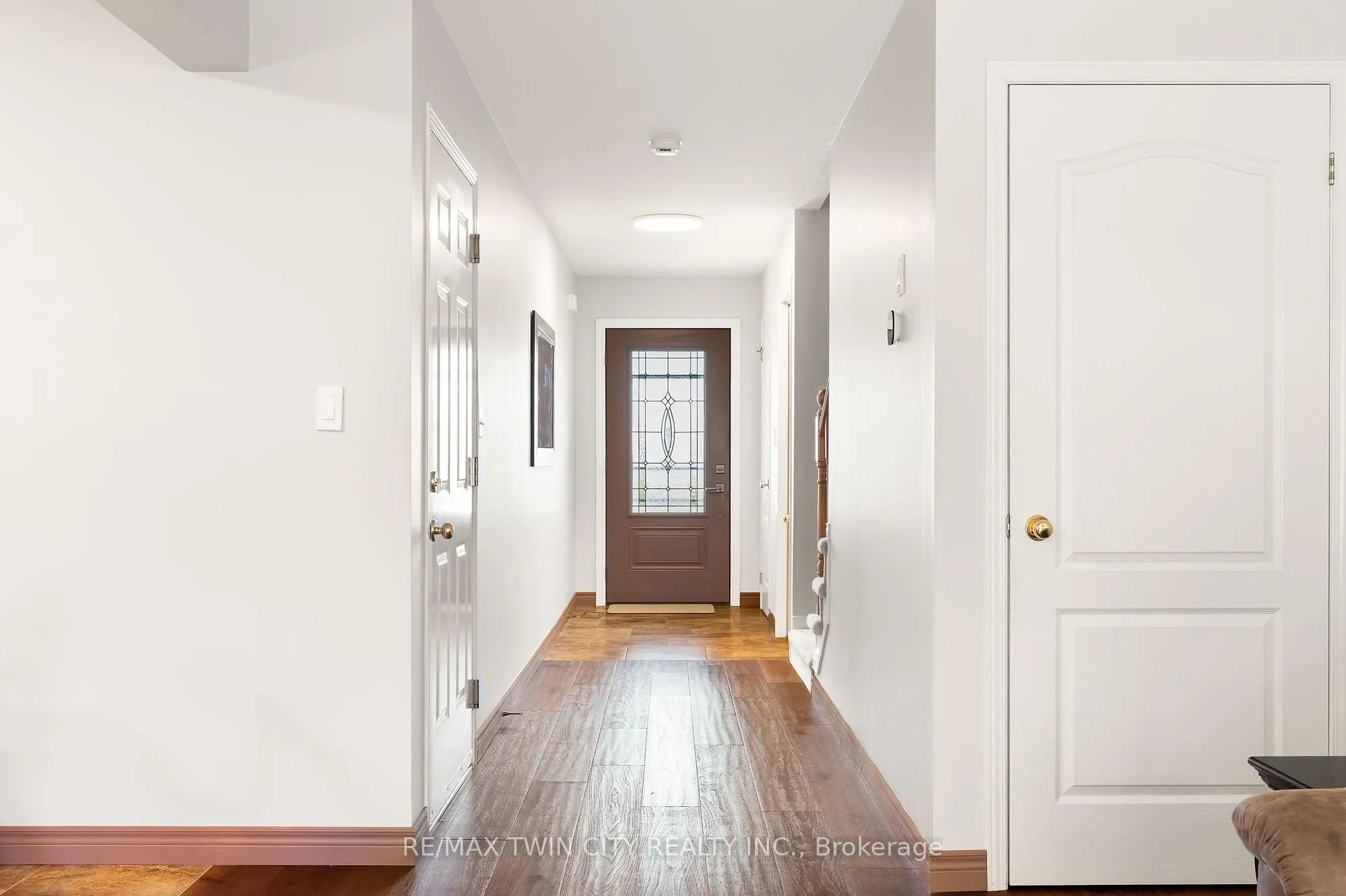 Photo 5 of 92 Snowdrop Crescent, Kitchener — HOMEH