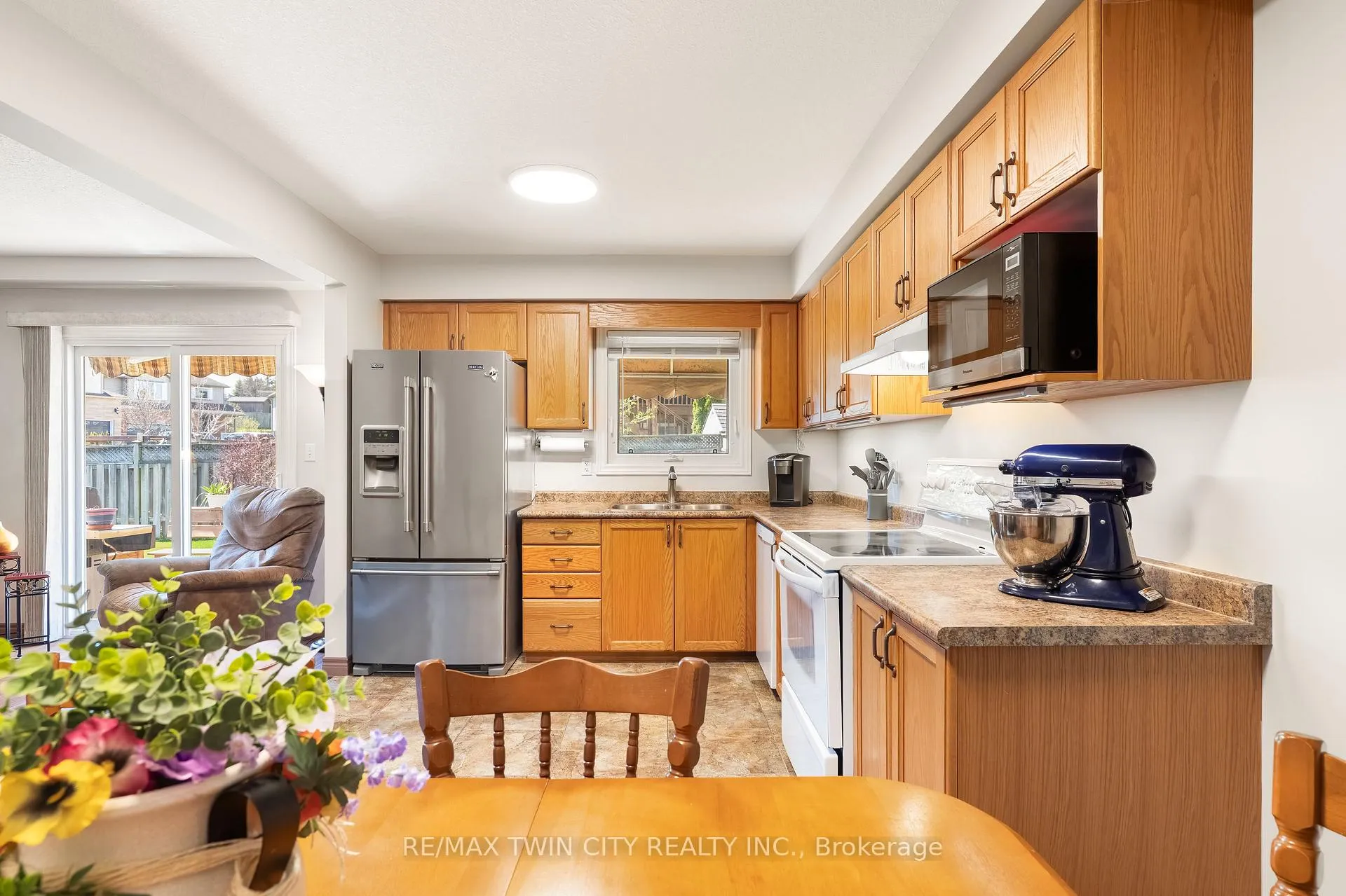 Photo 15 of 92 Snowdrop Crescent, Kitchener — HOMEH