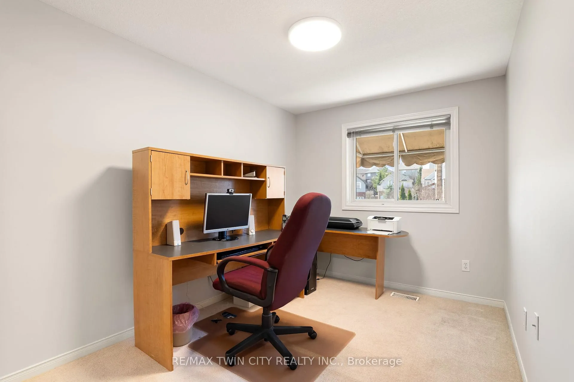 Photo 22 of 92 Snowdrop Crescent, Kitchener — HOMEH
