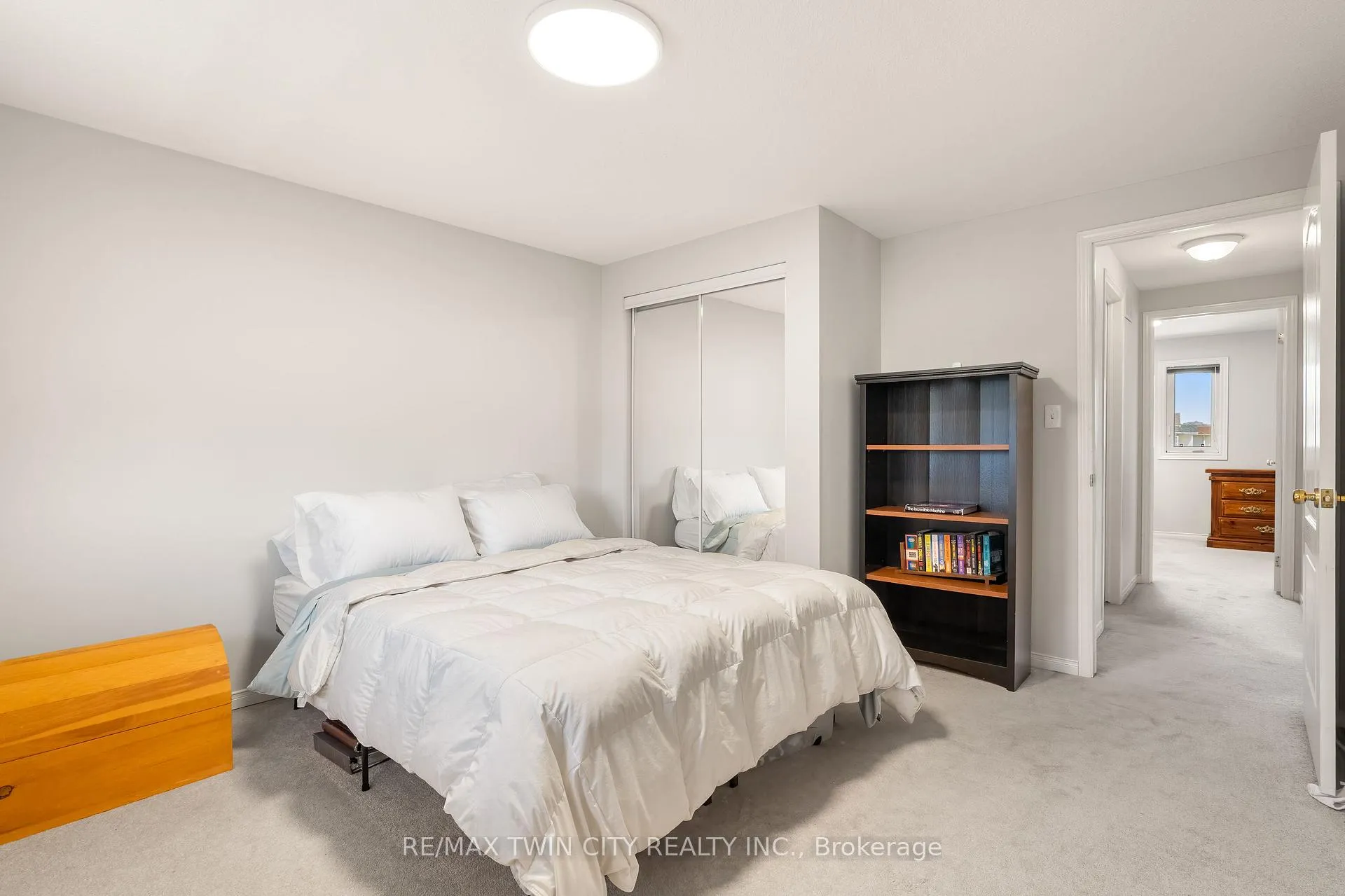 Photo 24 of 92 Snowdrop Crescent, Kitchener — HOMEH