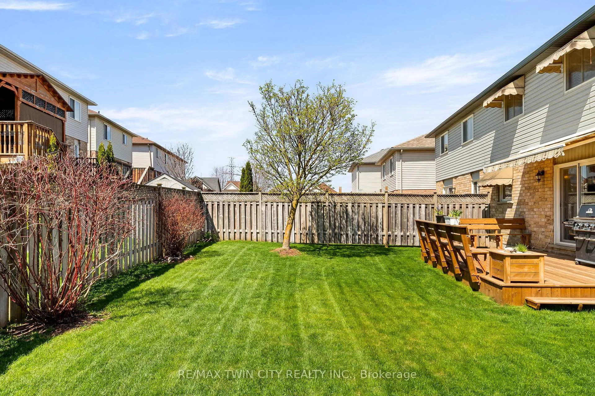 Photo 34 of 92 Snowdrop Crescent, Kitchener — HOMEH
