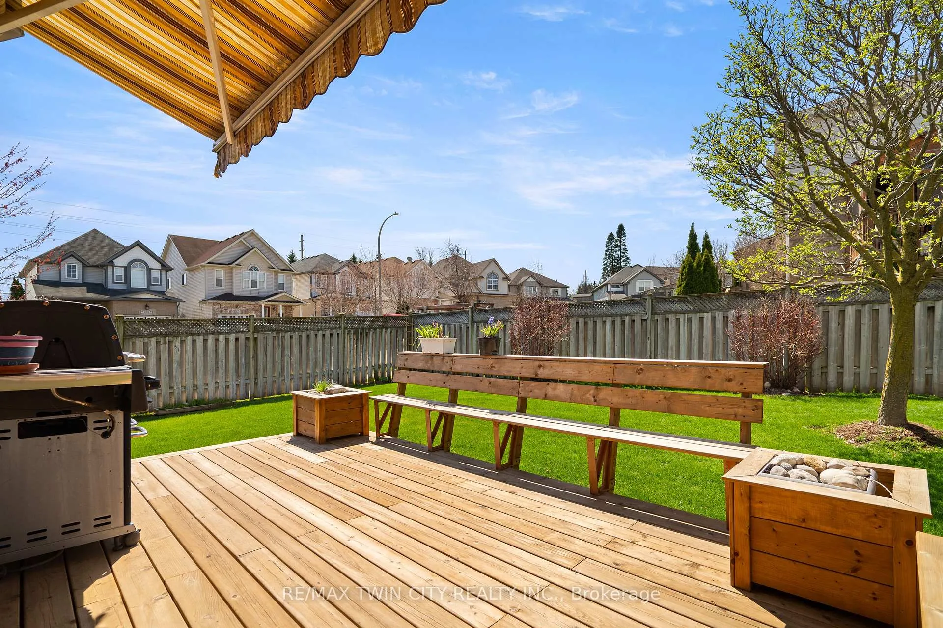 Photo 38 of 92 Snowdrop Crescent, Kitchener — HOMEH