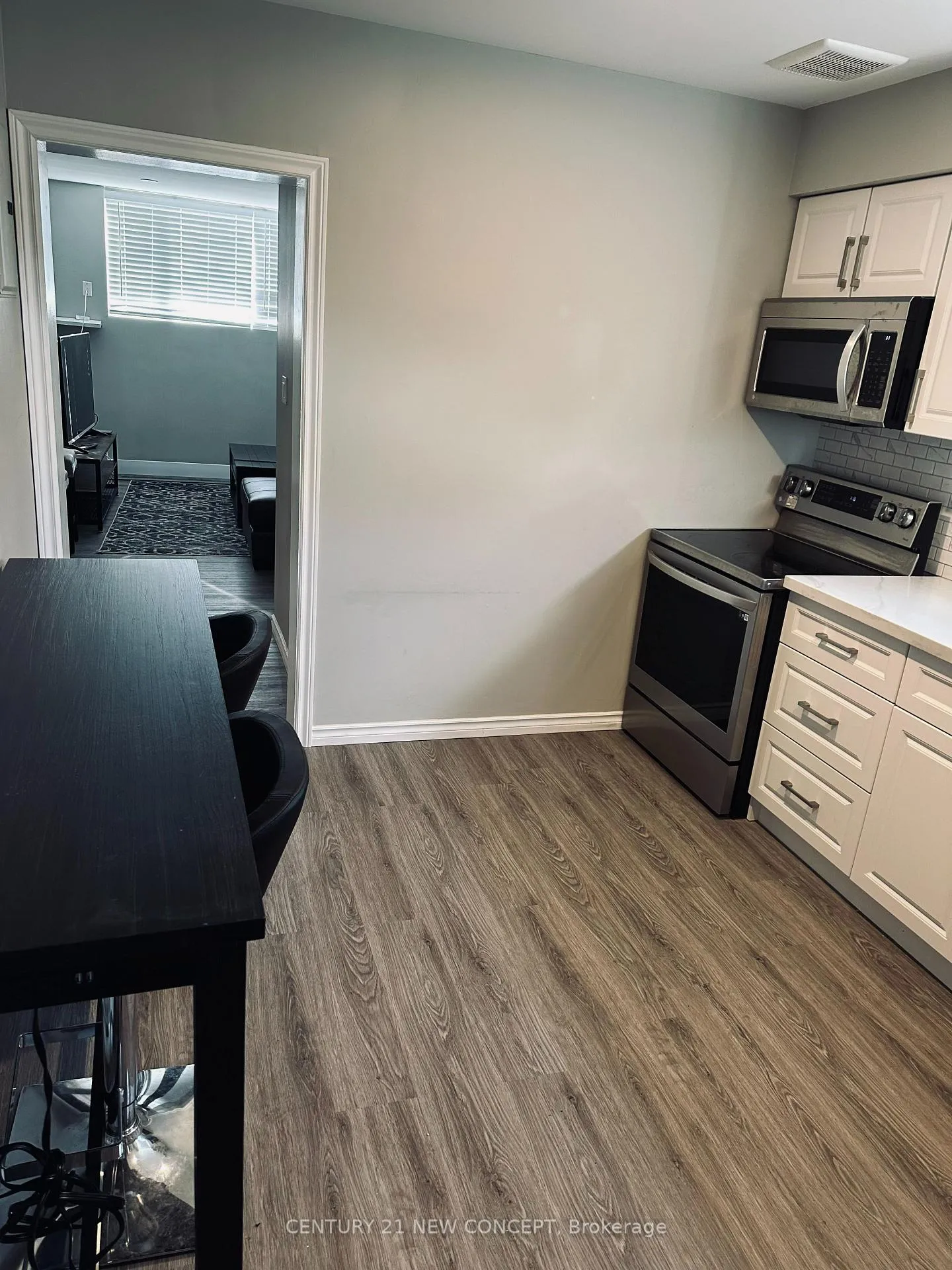 Photo 8 of 580 Digby Avenue, Oshawa, Eastdale — HOMEH